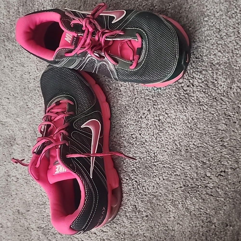 Womens Nike 9.5 Relax Rocket